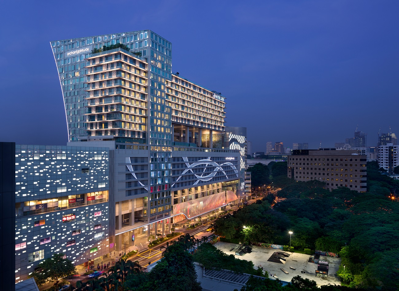 Hotel Jen Orchardgateway at night