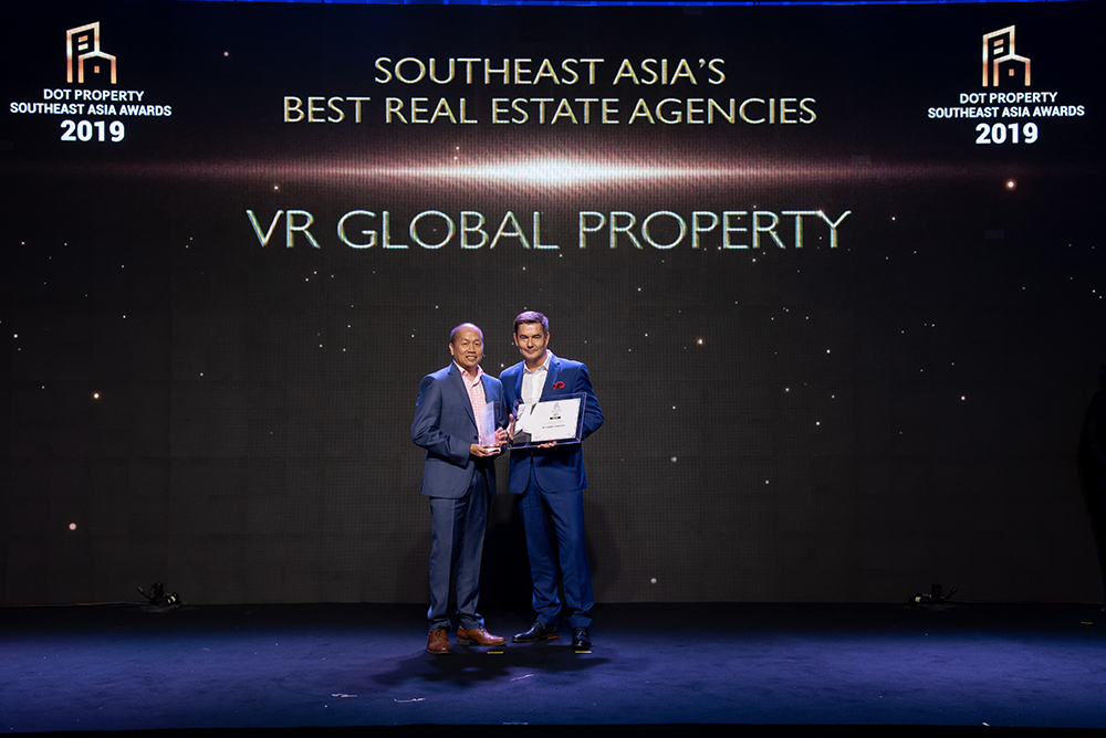 VR Global Property
