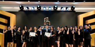 Plus Property Dot Property Thailand Awards 2019 Winning an award