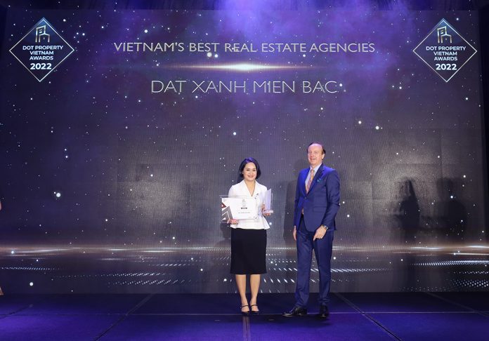 Dat Xahn Mien Agency Award Vietnam’s Best Real Estate Agencies 2022