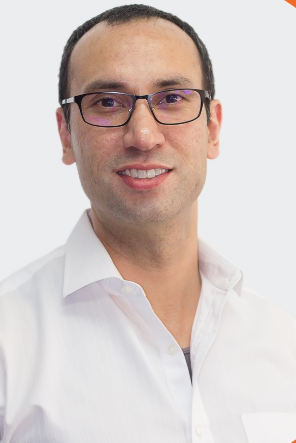 Hoppler CEO Ramon Ballesca works with Dot Property Philippines