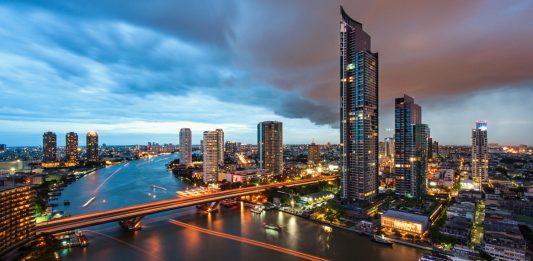 Bangkok riverside condominium The River