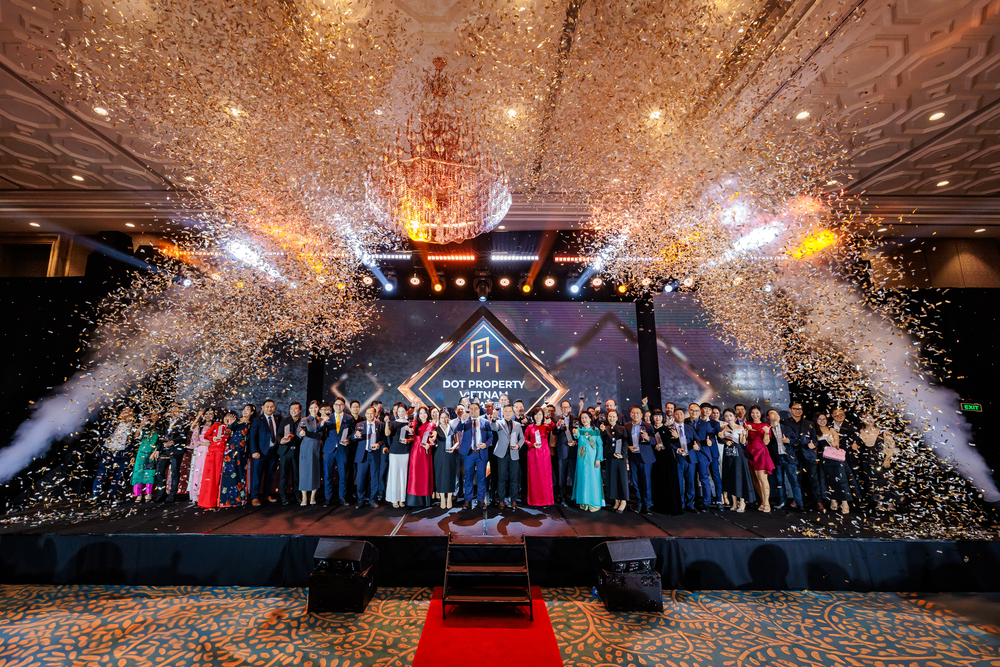 GIẢI THƯỞNG BẤT ĐỘNG SẢN DOT PROPERTY VIETNAM AWARDS 2025 – NÂNG TẦM GIÁ TRỊ DẪN ĐẦU TRONG “KỶ NGUYÊN VƯƠN MÌNH CỦA NHỮNG NGƯỜI TIÊN PHONG” - Dot Property Vietnam