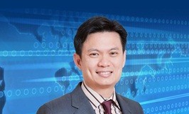 นายสุชัชวีร์ สุวรรณสวัสดิ์